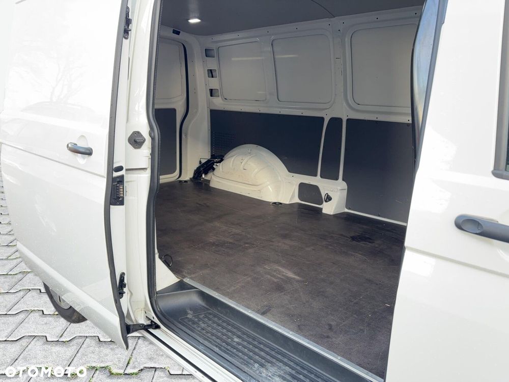 Volkswagen Transporter - 17