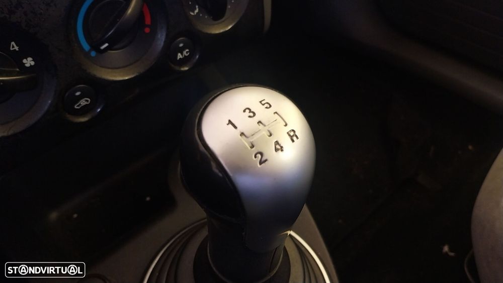 Ford Fusion 1.6 + - 11