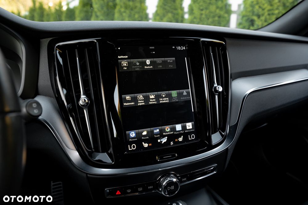 Volvo V60 B5 B R-Design - 36