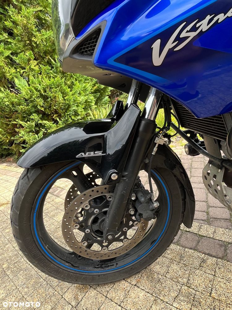 Suzuki DL - 10