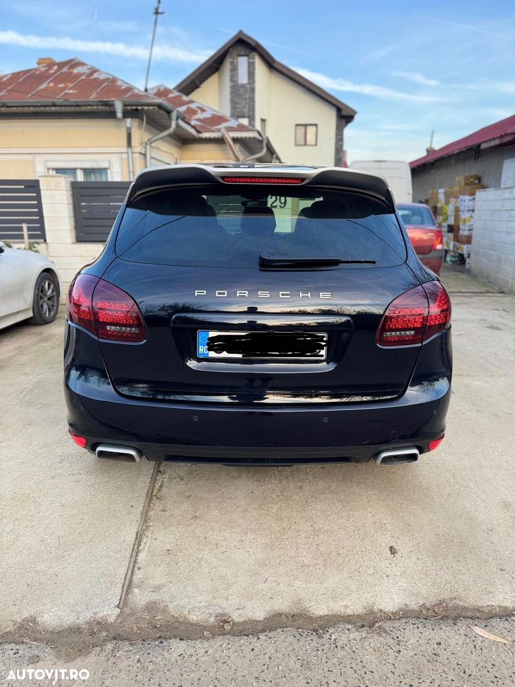 Porsche Cayenne - 3