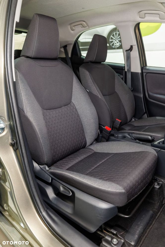 Toyota Yaris - 17