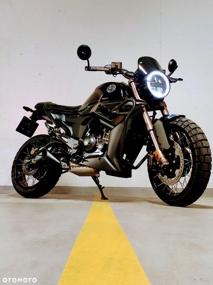 Zontes 125 G1 Spoke - 1