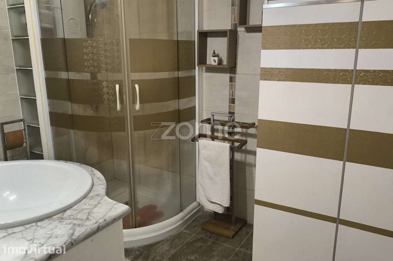 Excelente apartamento T3 - Grande imagem: 2/8