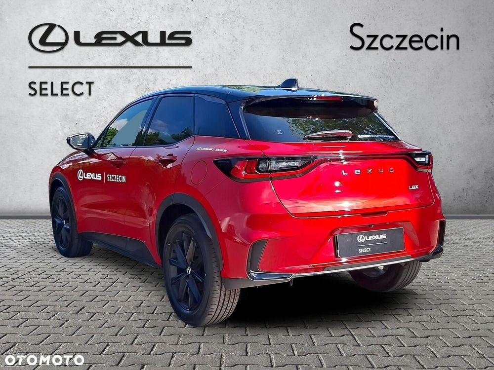 Lexus LBX - 3