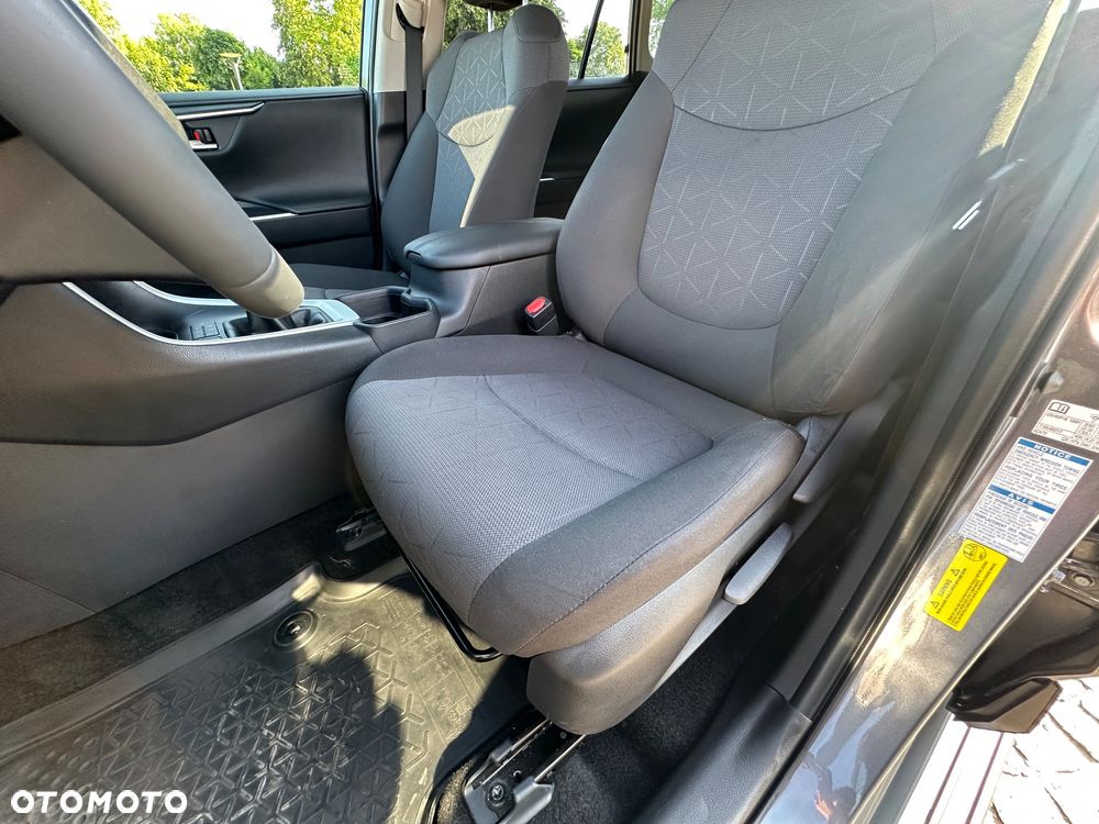 Toyota RAV4 - 19