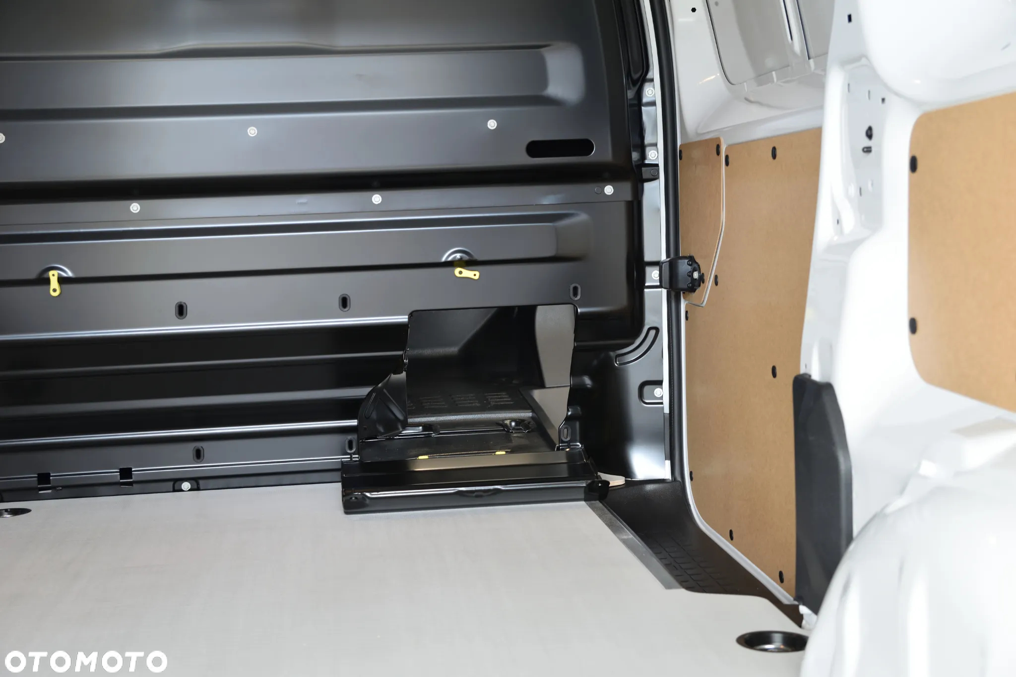 Fiat FIAT E-SCUDO SERIA 3 Furgon Maxi 136 KM akumulator 75 - 20