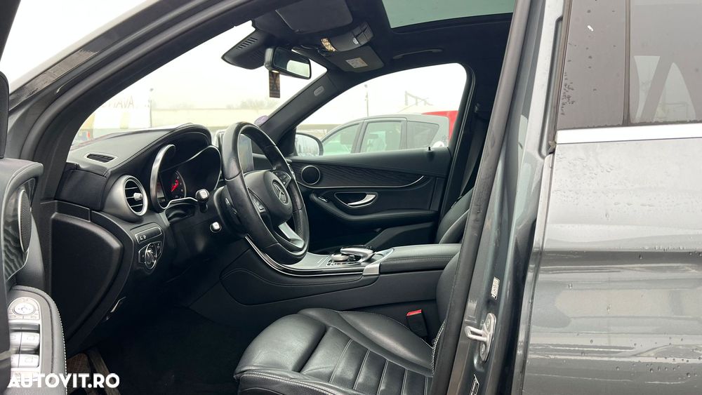 Mercedes-Benz GLC - 24