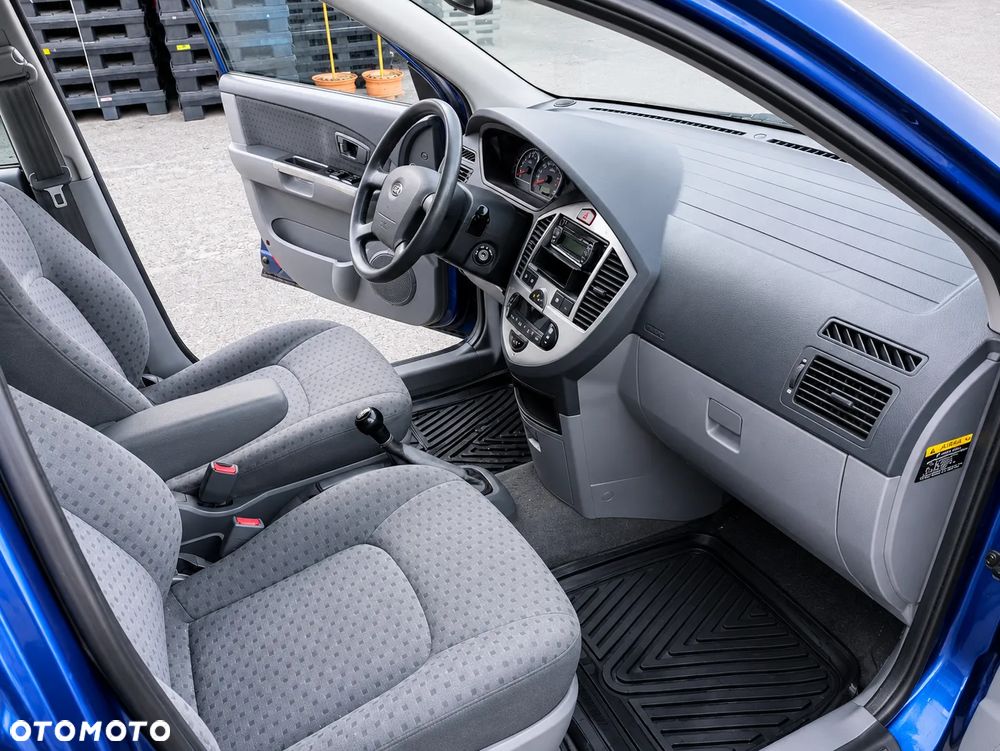 Kia Carens 1.8 EX - 5