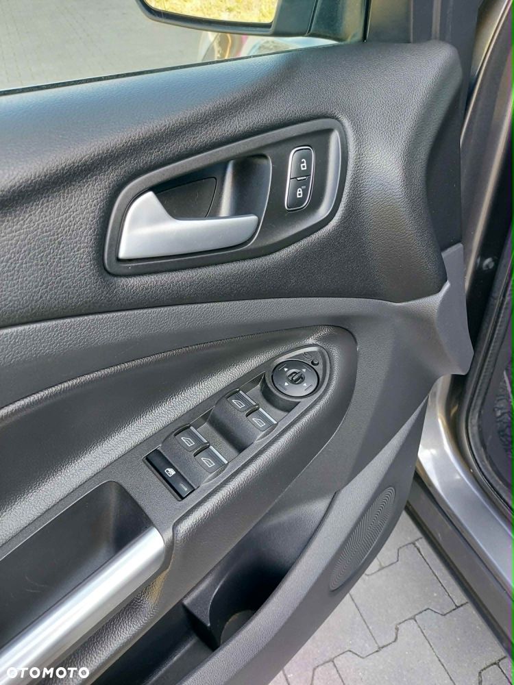Ford Kuga 1.5 EcoBoost FWD Edition ASS MMT6 - 12