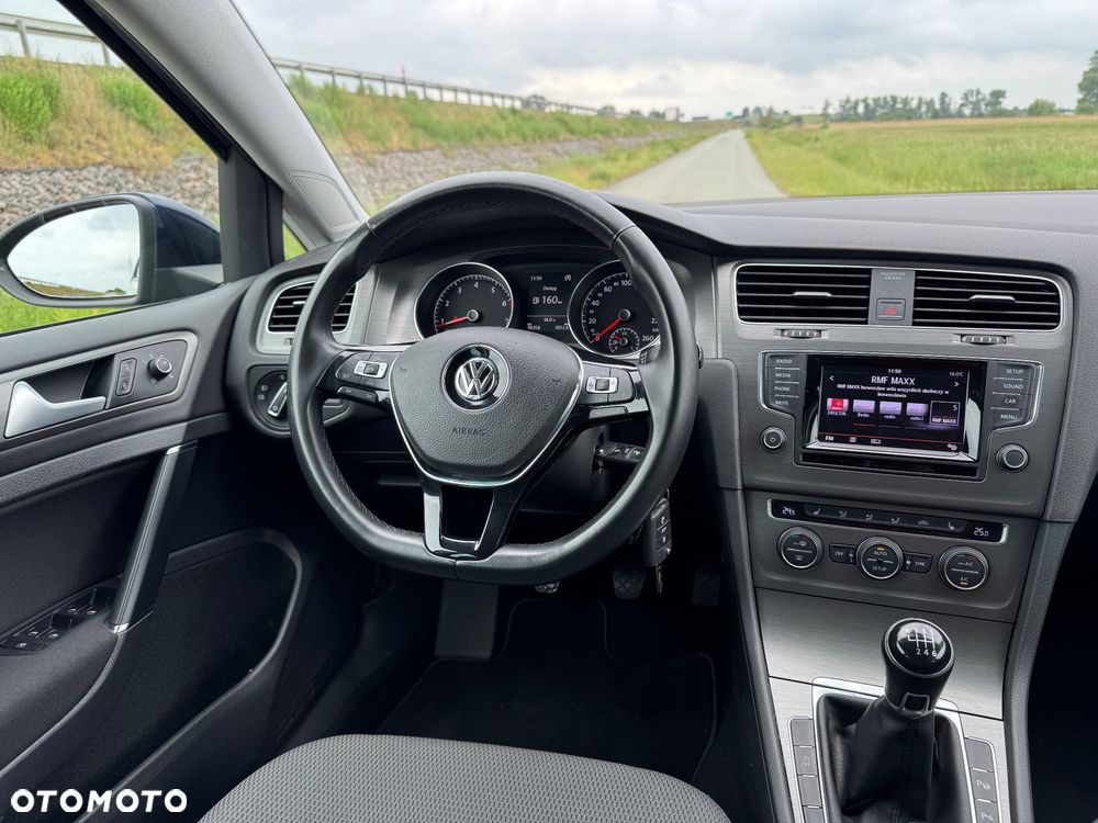 Volkswagen Golf 1.2 TSI BMT Comfortline - 8