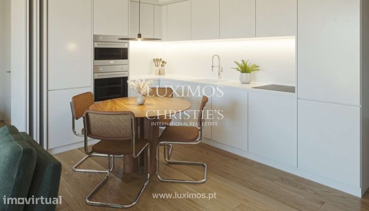 Fernão Magalhães 127: Apartamento T2, à venda, no centro do Porto - Grande imagem: 4/23