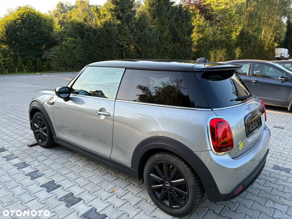 MINI Cooper E Classic Trim - 4