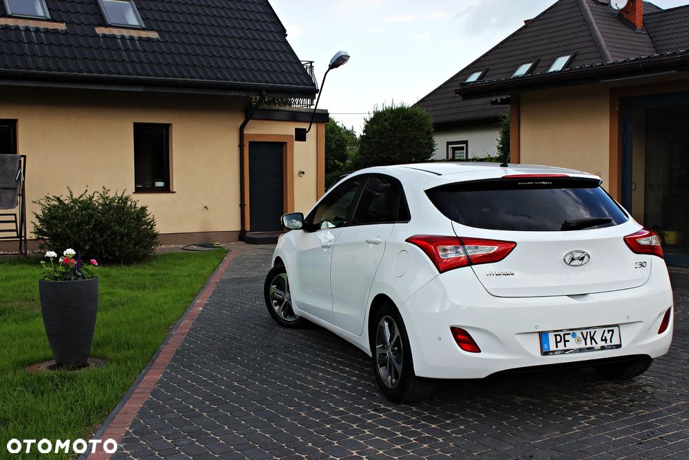 Hyundai i30 1.4 Select - 3