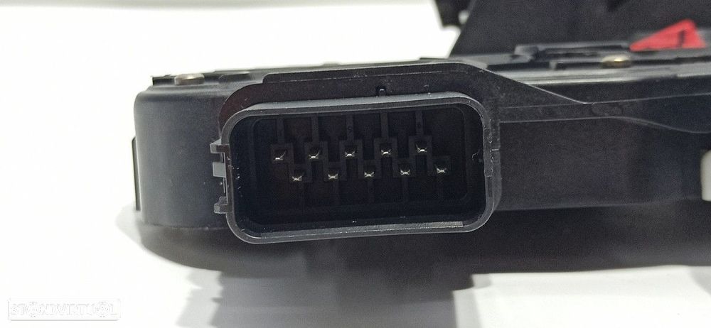 FECHADURA PORTA FRENTE DIREITA LAND ROVER DISCOVERY 4 TDV6 S - 2