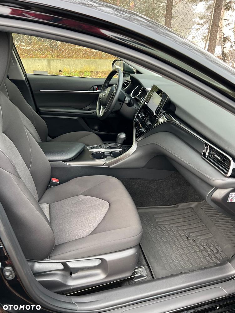 Toyota Camry 2.5 Hybrid Comfort CVT - 10