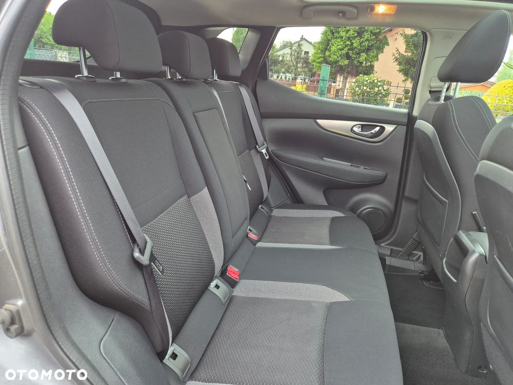 Nissan Qashqai 1.3 DIG-T N-Connecta - 26