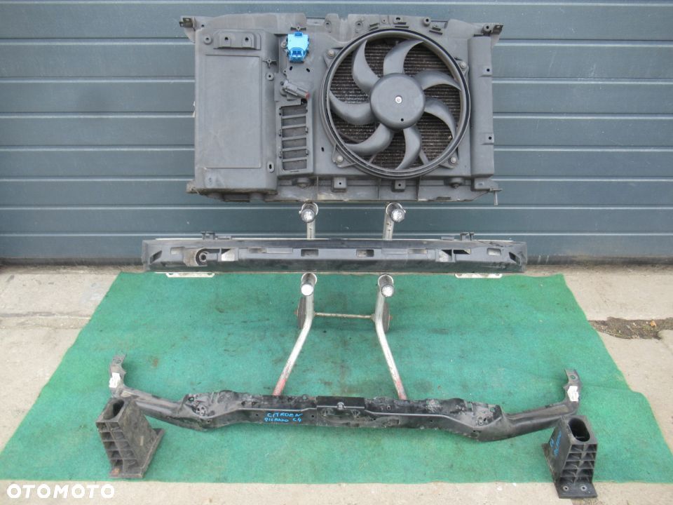 PAS GÓRNY PAS PRZEDNI CHŁODNICE BELKA CITROEN C4 GRAND PICASSO 1 I 2006- 1.6 VTI - 1