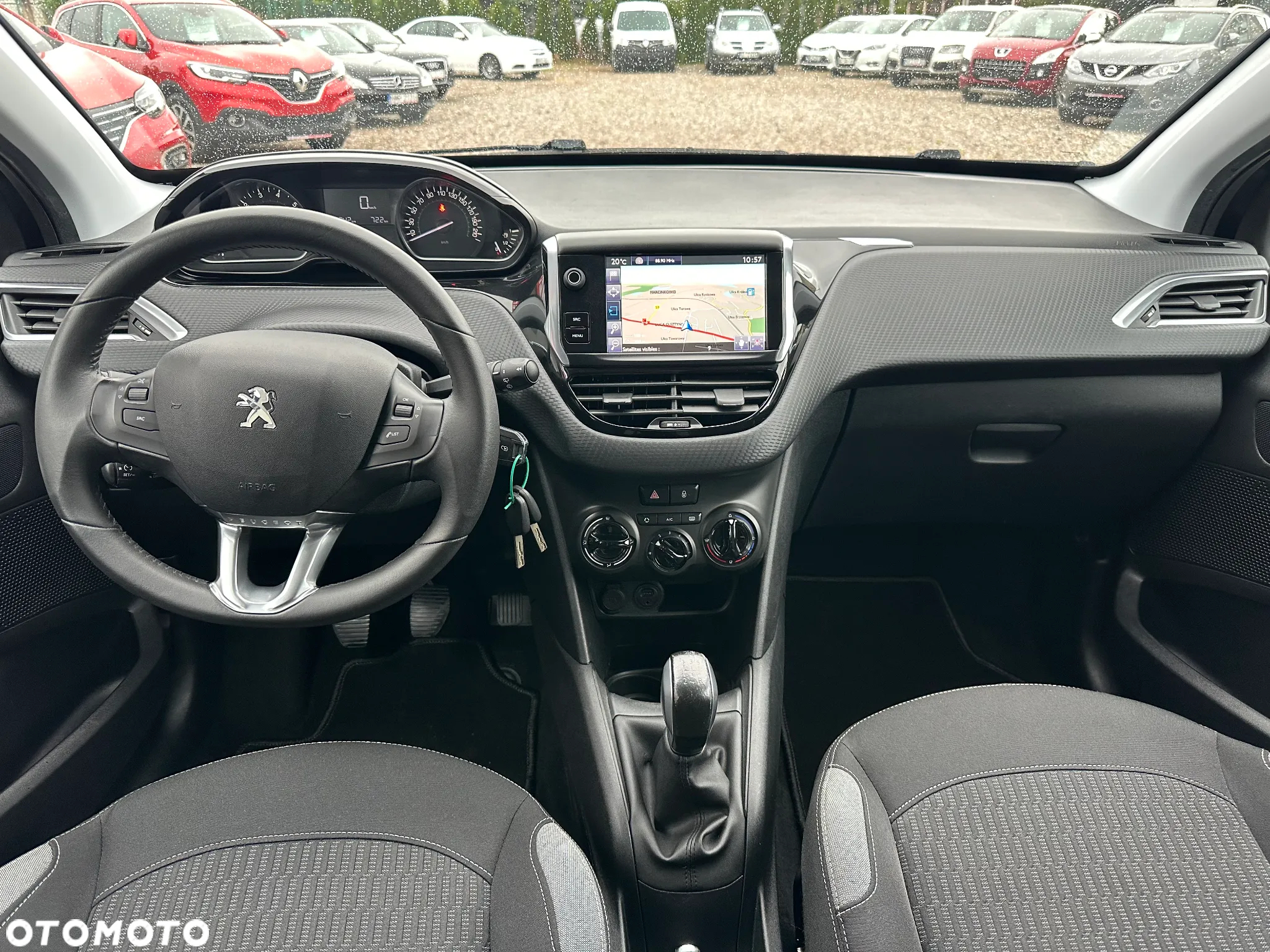 Peugeot 208 1.2 PureTech Style - 10