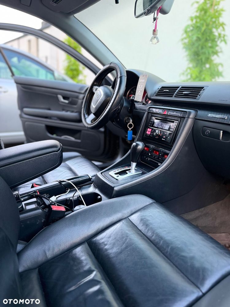 Audi A4 Avant - 7