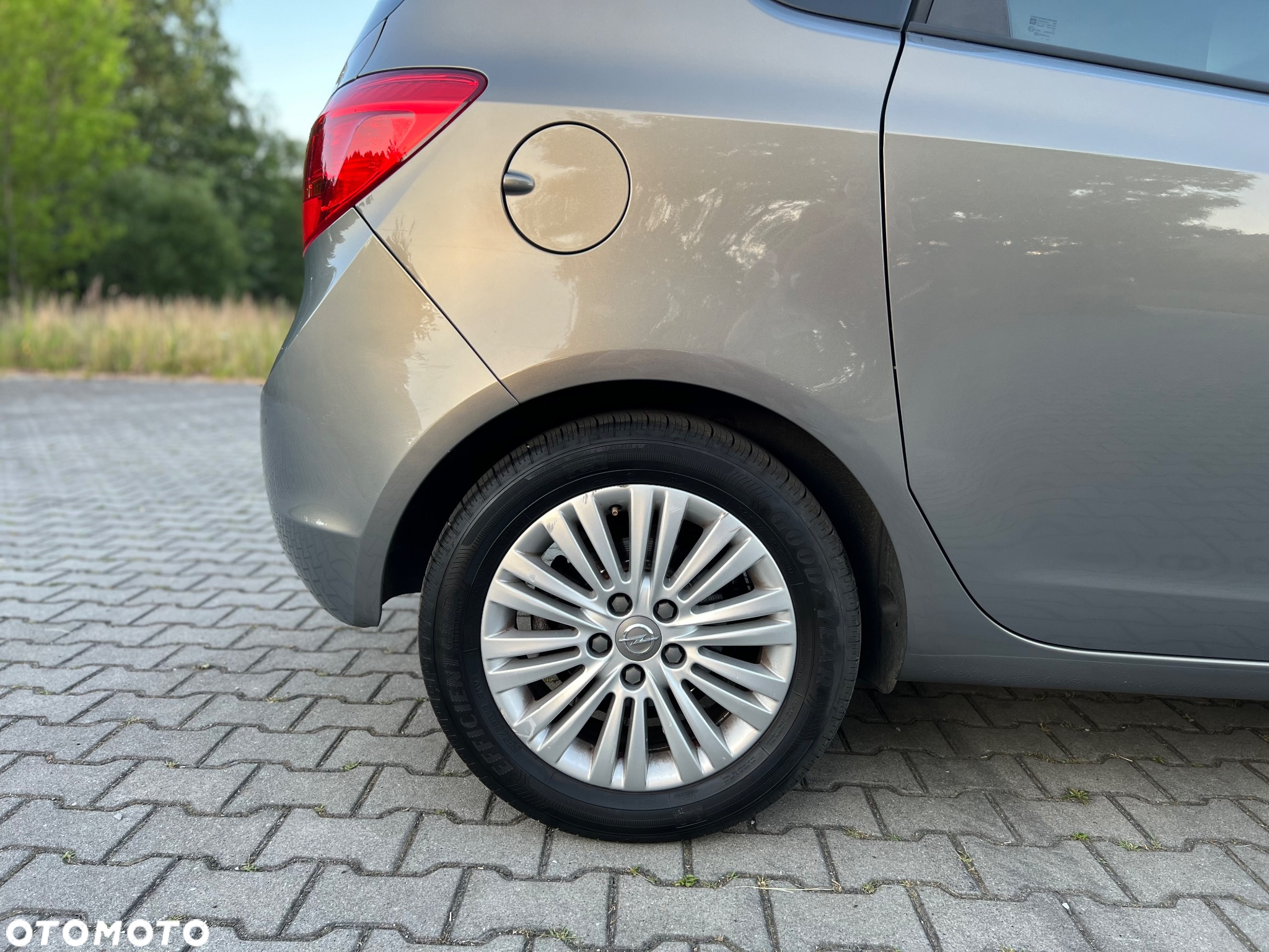 Opel Meriva 1.4 Active - 12