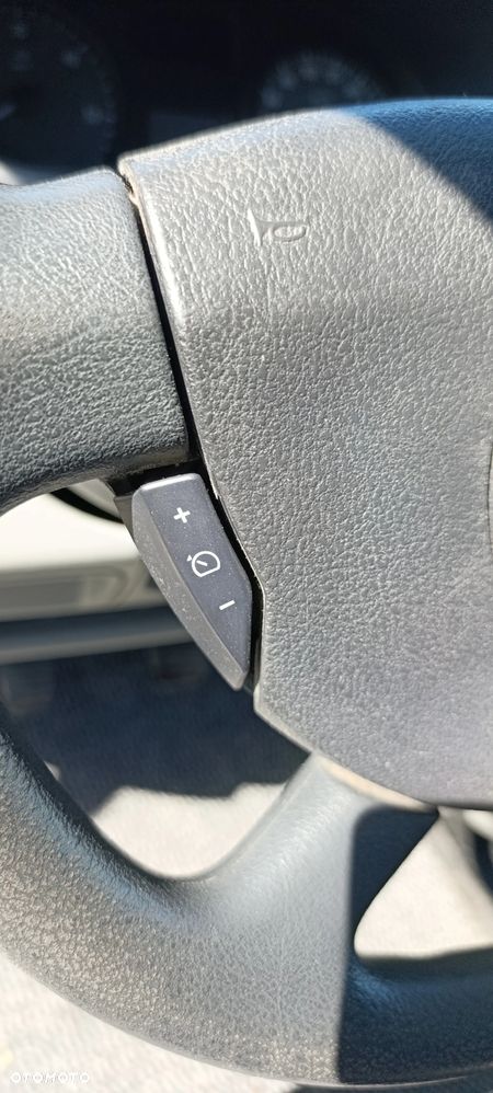 Opel Vivaro - 19