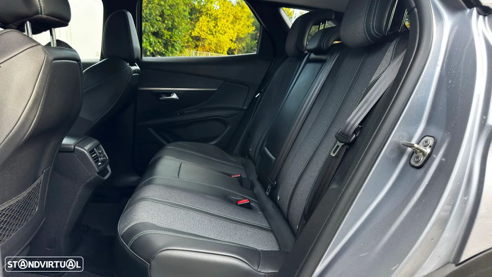 Peugeot 3008 225 e-EAT8 Allure Pack - 7