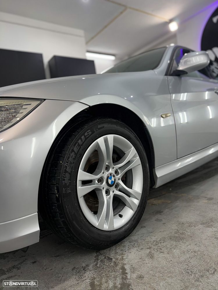 BMW 318 d DPF Edition Exclusive - 3