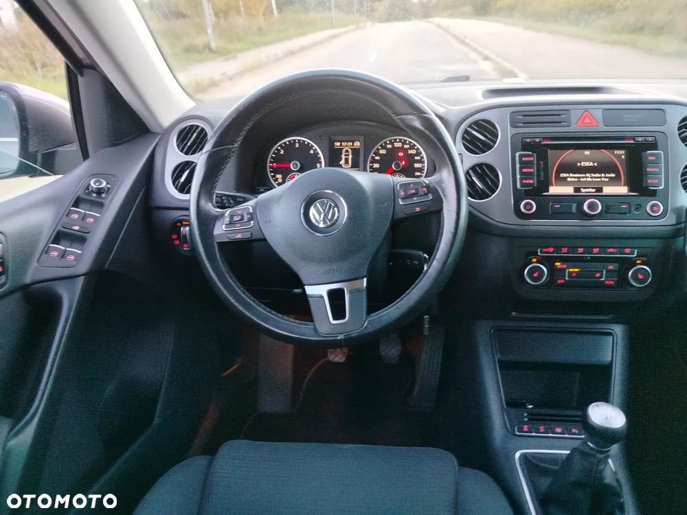 Volkswagen Tiguan - 16