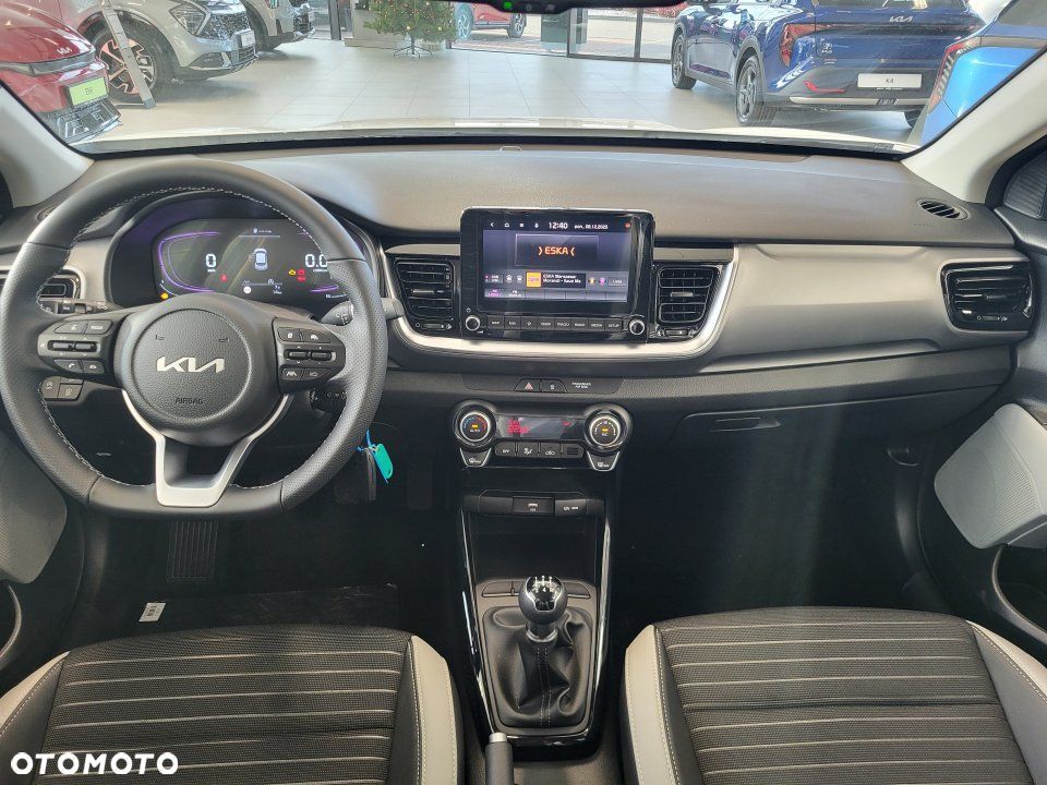 Kia Stonic - 10