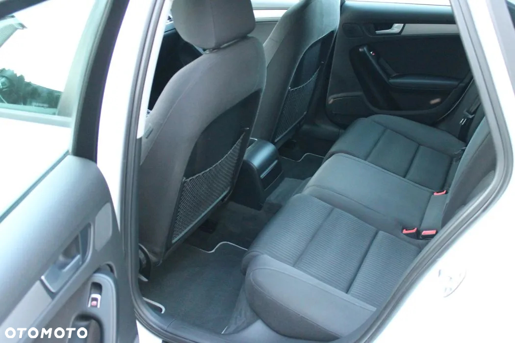 Audi A4 2.0 TDI DPF Ambition - 12