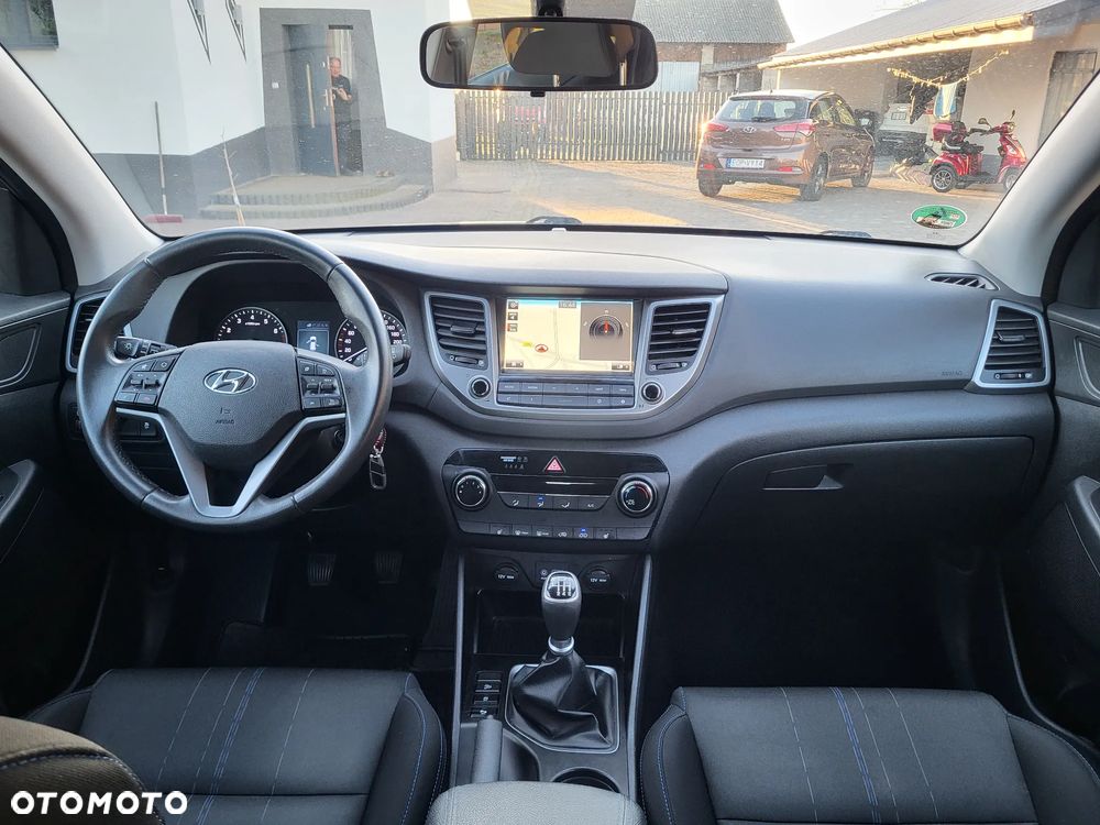 Hyundai Tucson 1.6 GDI BlueDrive Style 2WD - 34
