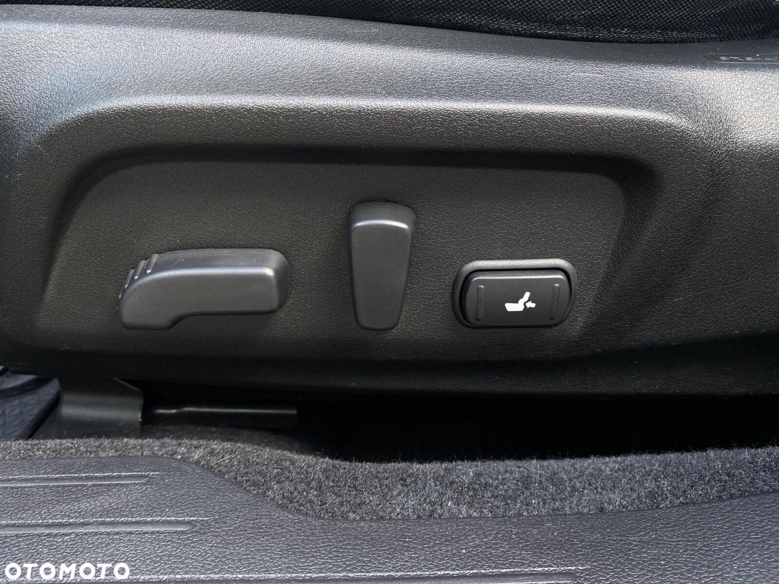 Subaru Outback 2.0D Active Lineartronic - 22