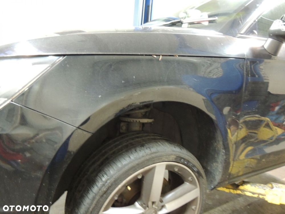 Ćwiartka nadwozia lewy przód AUDI A1 8X '11 1.6 TDI - 1