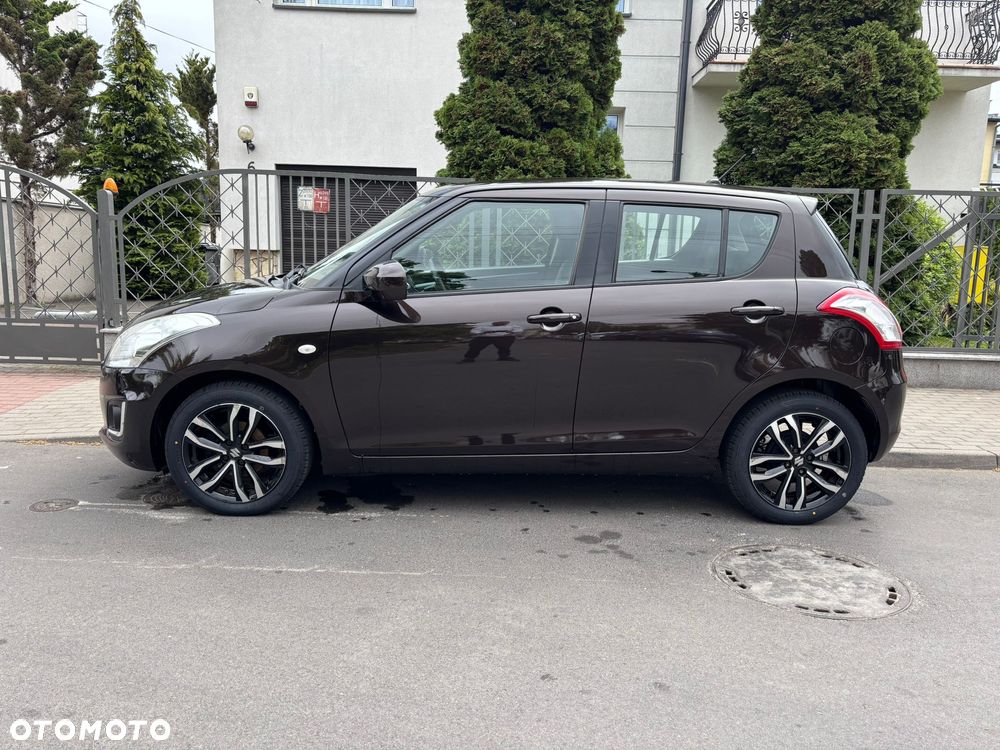 Suzuki Swift 1.2 Dualjet Allgrip Comfort - 6