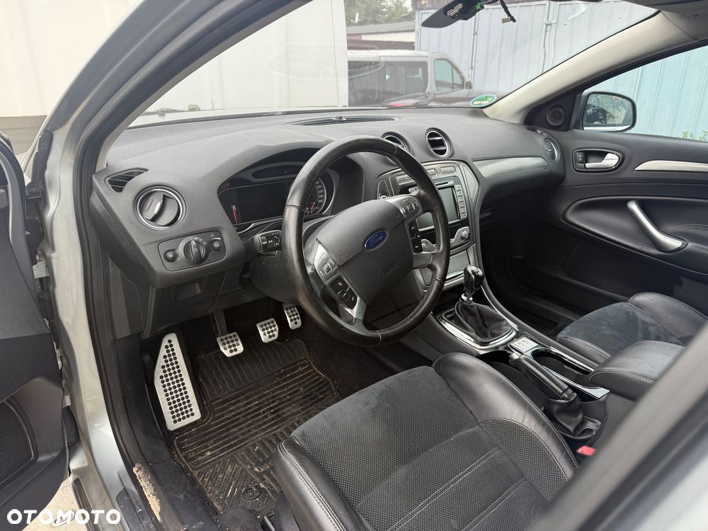 Ford Mondeo 2.5 Black Magic - 5