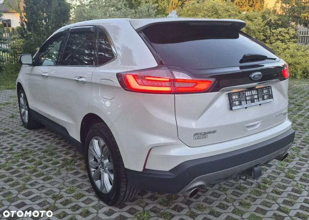 Ford Edge - 8