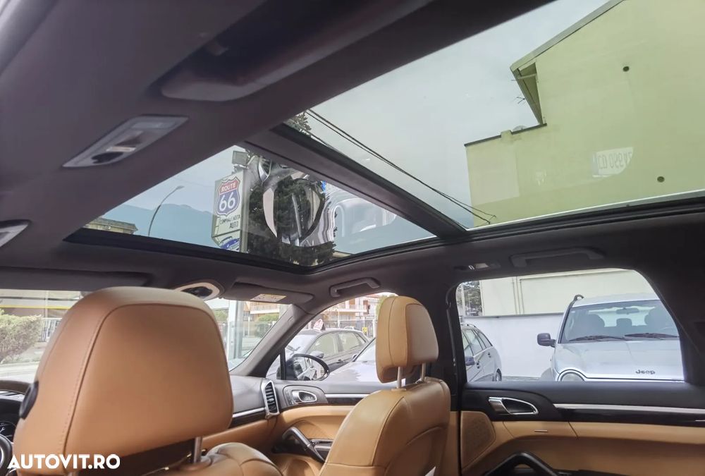 Porsche Cayenne - 13