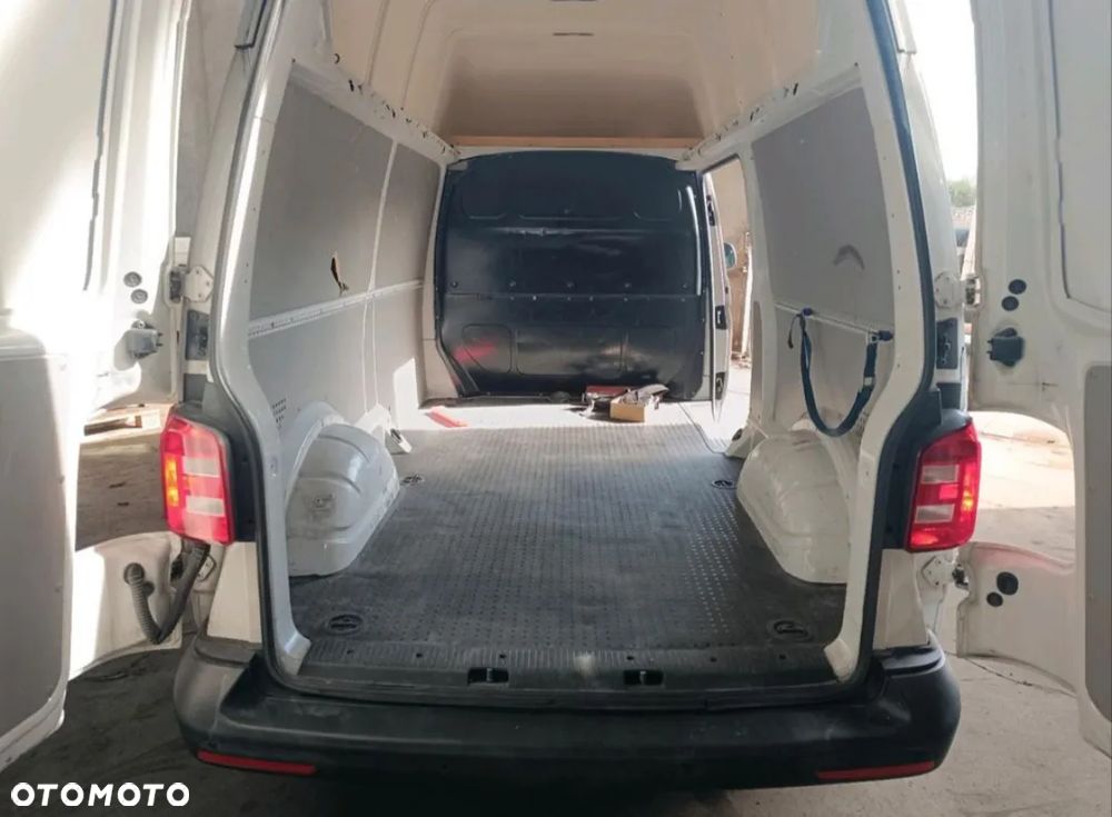 Volkswagen Transporter T6 - 9