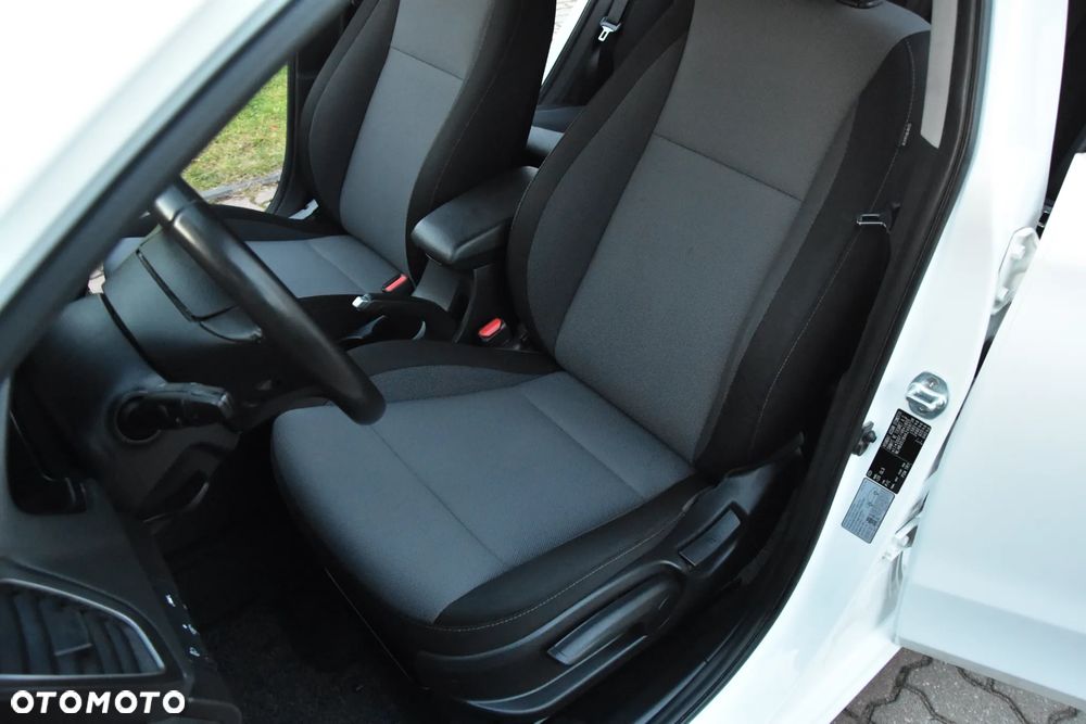 Hyundai i20 - 17