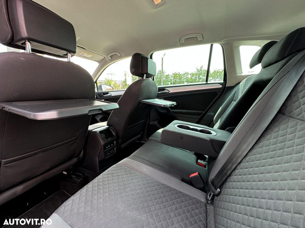 Volkswagen Tiguan - 20