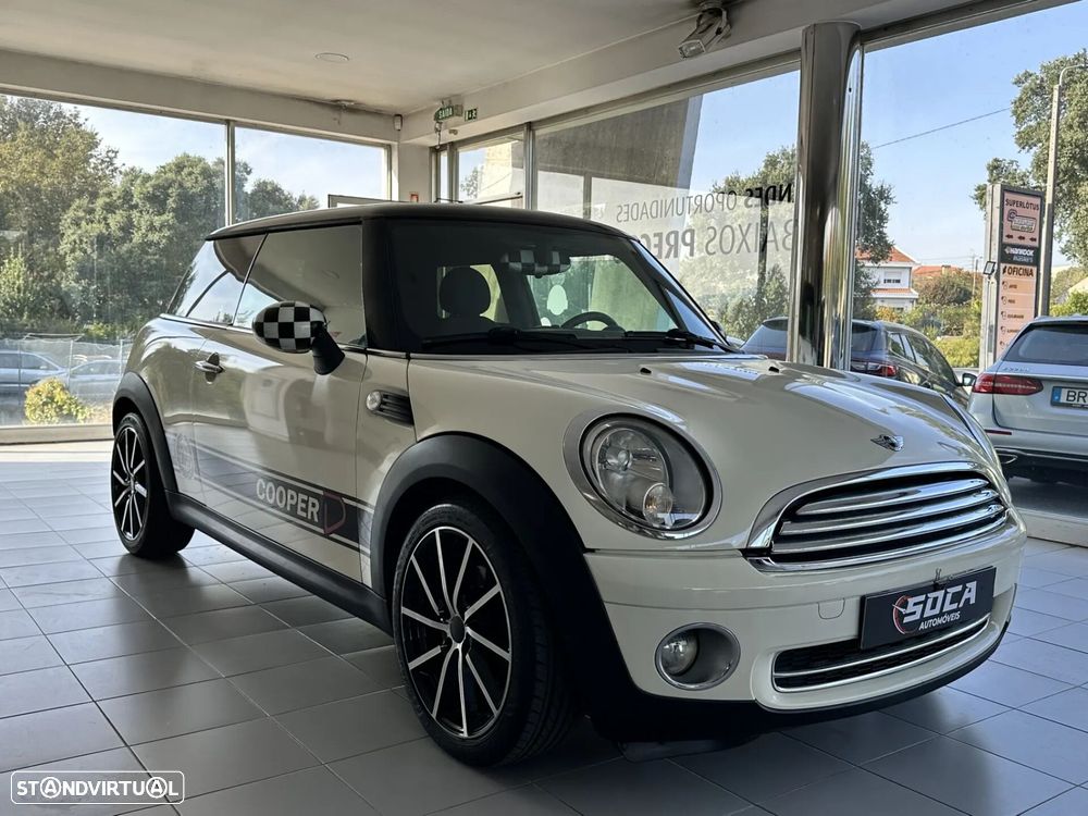 MINI 3 Portas Cooper D - 24