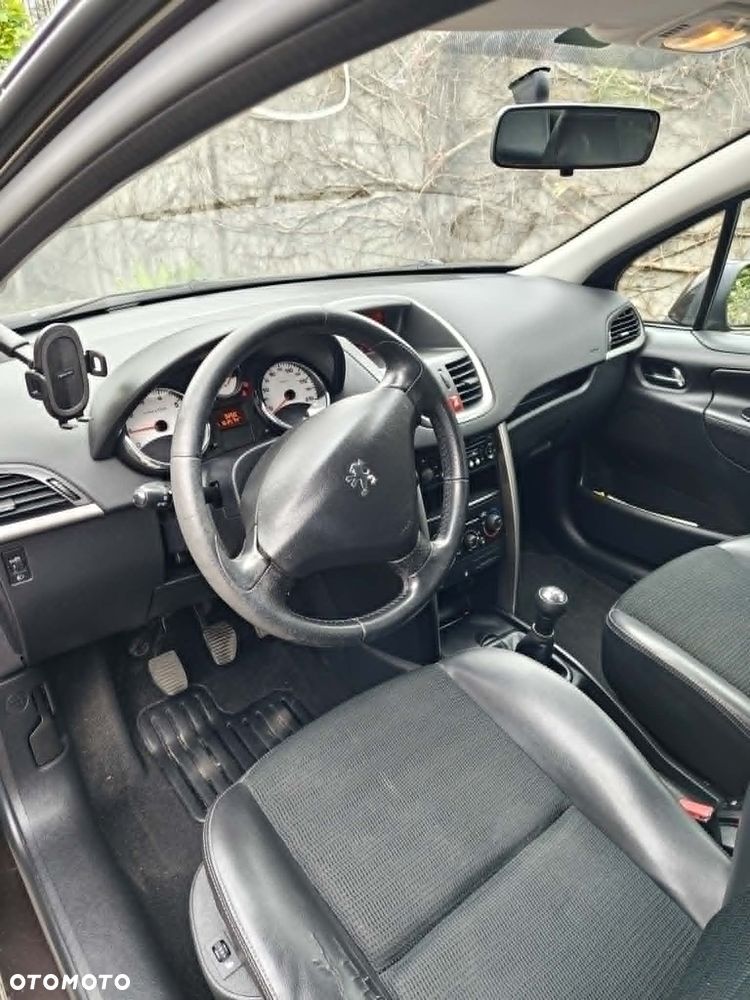 Peugeot 207 1.6 Trendy - 2