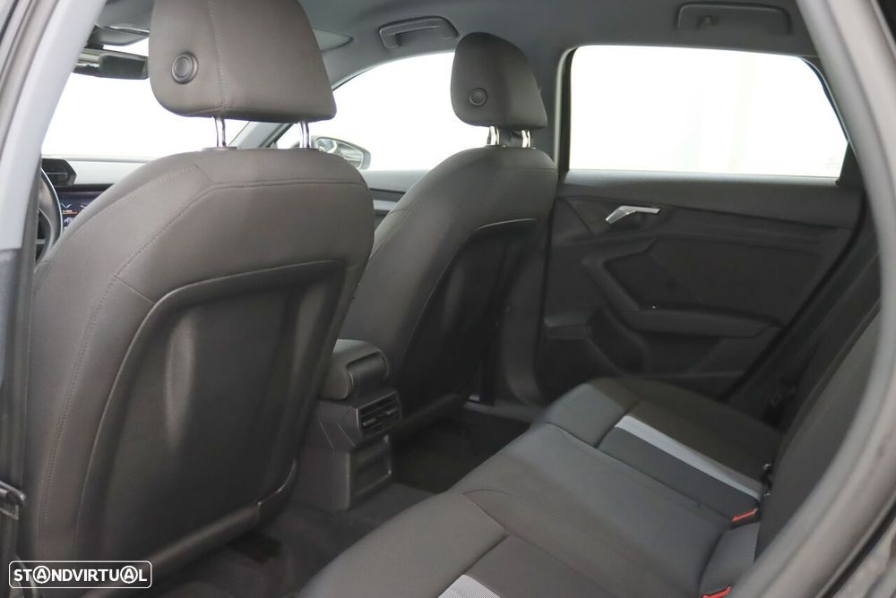 Audi A3 Sportback 30 TDI S line S tronic - 11