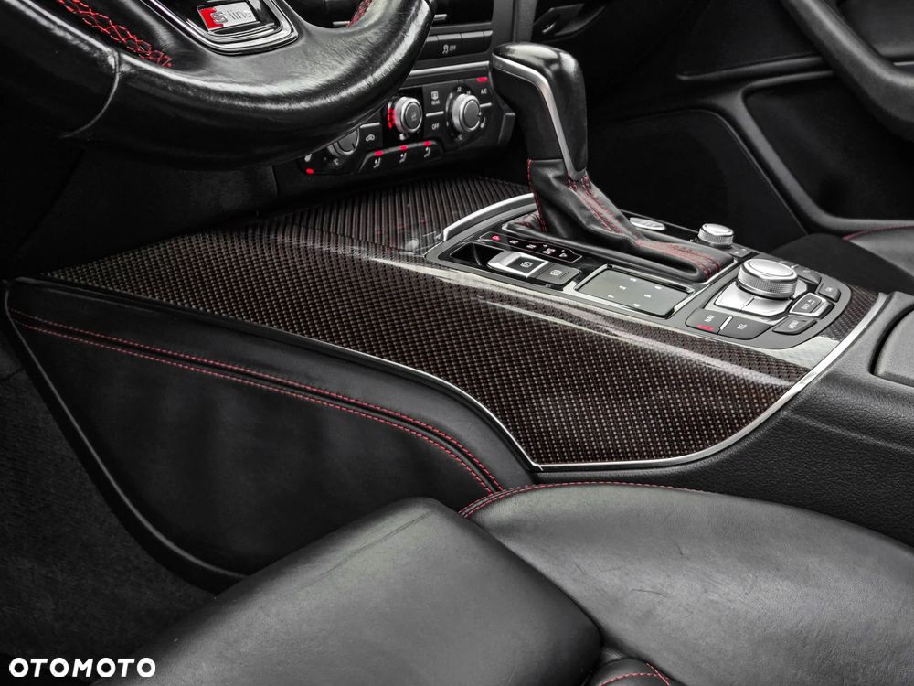 Audi A6 Avant 3.0 TDI quattro S tronic - 25