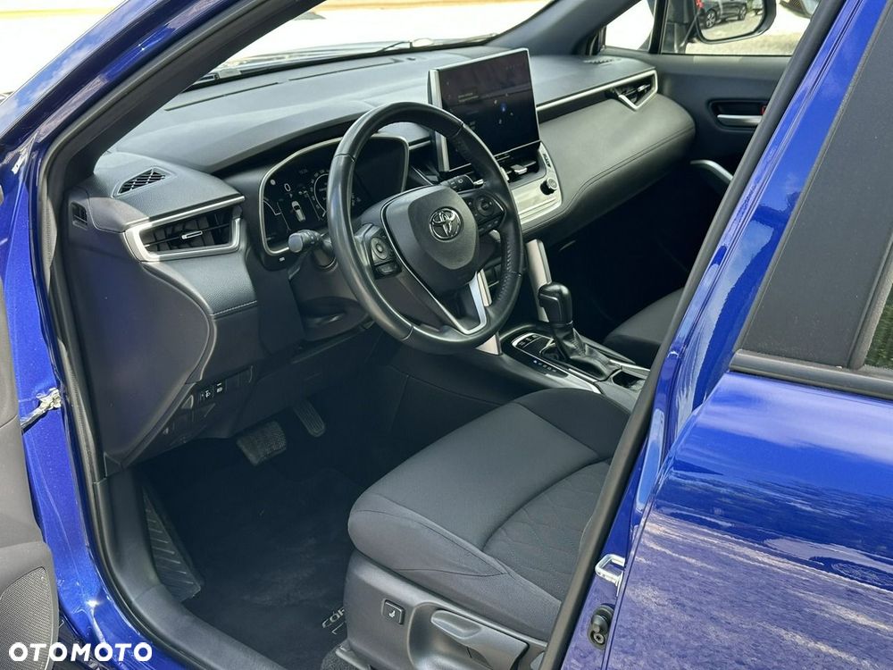 Toyota Corolla Cross - 11