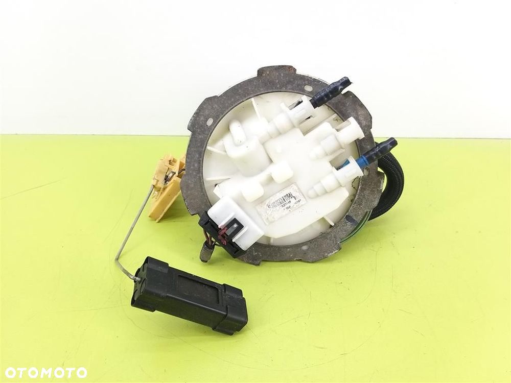 Pompa pompka paliwa PŁYWAK Opel Vectra C SIGNUM 02-08 2.2 145 KM VDO 4 PINY - 2