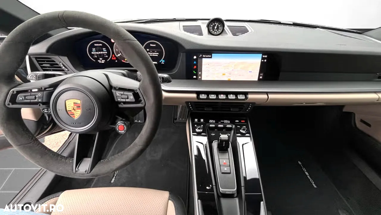 Porsche 992 - 6