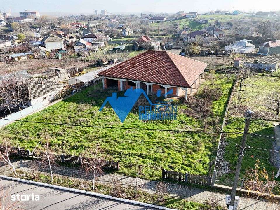 Vila LA ROSU in MAHMUDIA - DELTA DUNARII, teren 1376MP - Imagine principală: 2/18