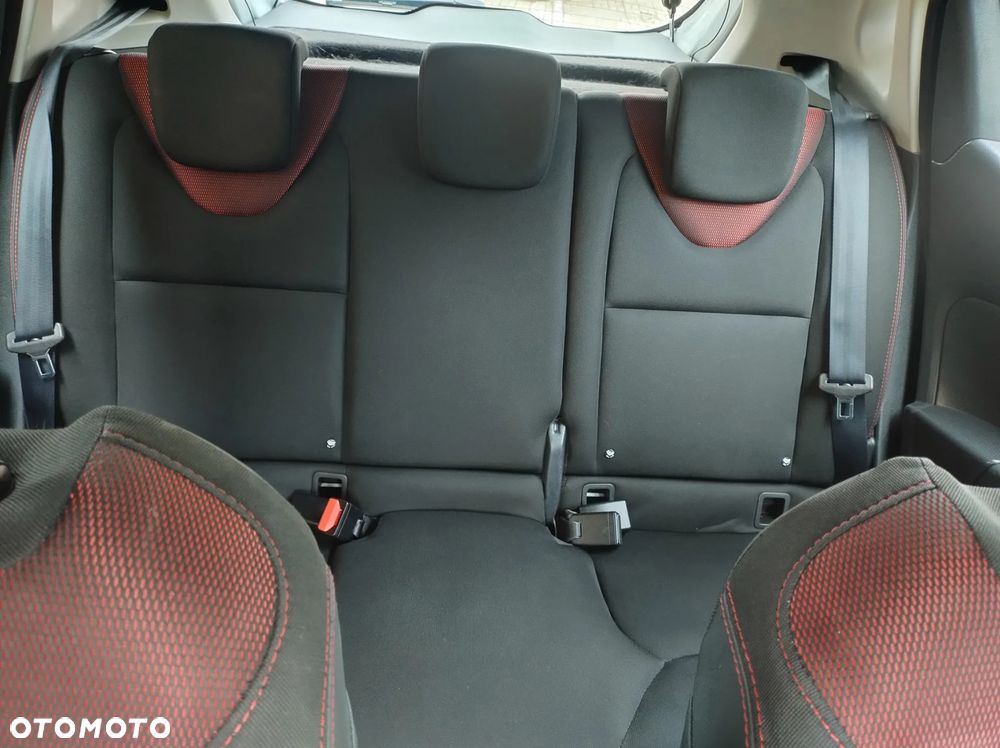 Renault Clio 1.2 16V 75 Life - 35
